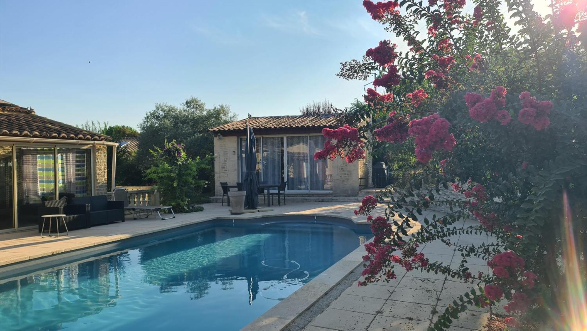 Appartements Dans Villa Privee Avec Piscine, Jardin, Parking Clos, Wifi, Climatisation Мерёй Экстерьер фото