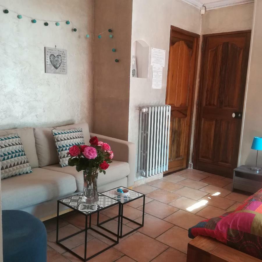 Appartements Dans Villa Privee Avec Piscine, Jardin, Parking Clos, Wifi, Climatisation Мерёй Экстерьер фото