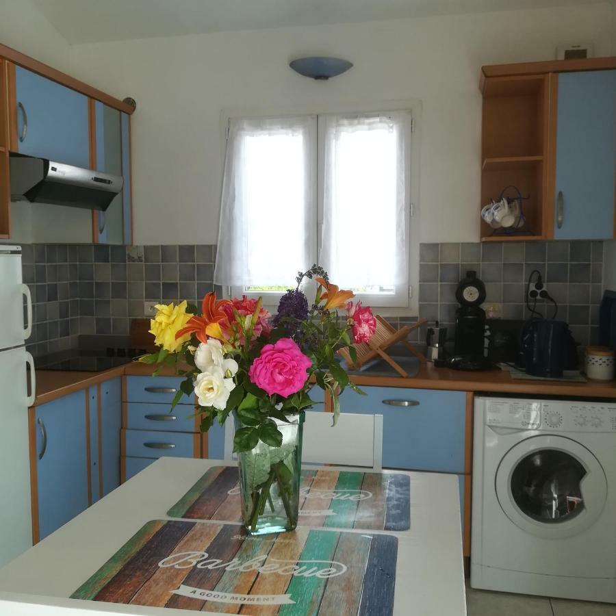 Appartements Dans Villa Privee Avec Piscine, Jardin, Parking Clos, Wifi, Climatisation Мерёй Экстерьер фото