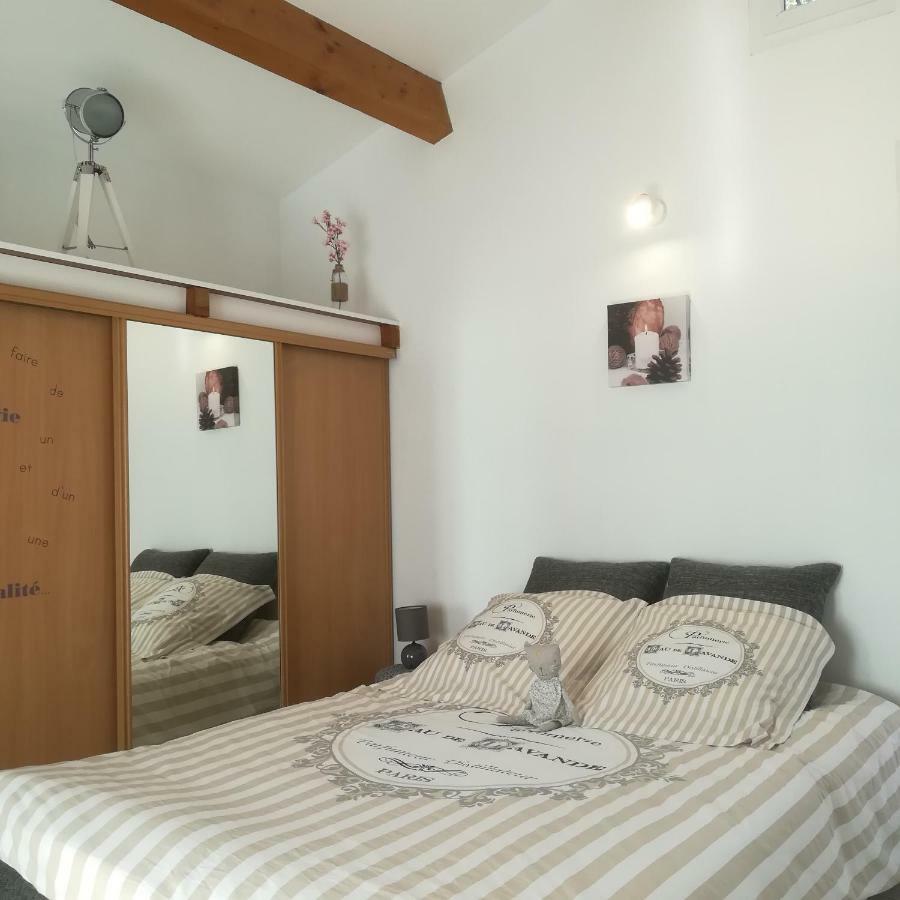 Appartements Dans Villa Privee Avec Piscine, Jardin, Parking Clos, Wifi, Climatisation Мерёй Экстерьер фото